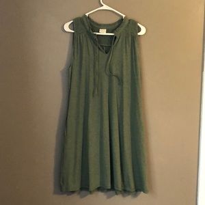 Green Sleeveless Dress